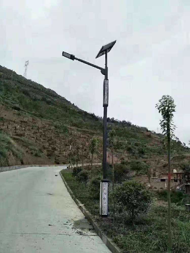 西乌珠穆沁旗仿古太阳能路灯